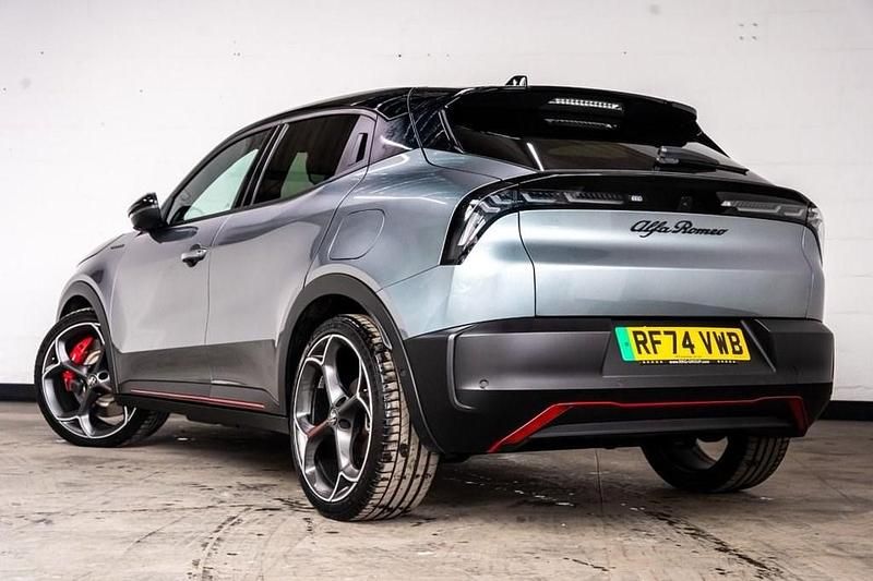 Used Alfa Romeo GT Junior Veloce 206 kW (281 HP) 2025 Grey/black Hatchback