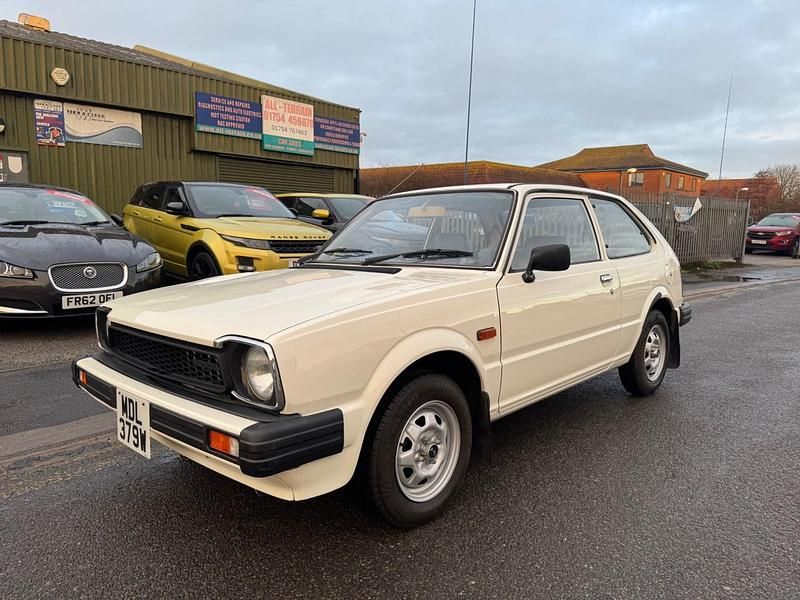 Used Honda Civic 1981 White Hatchback