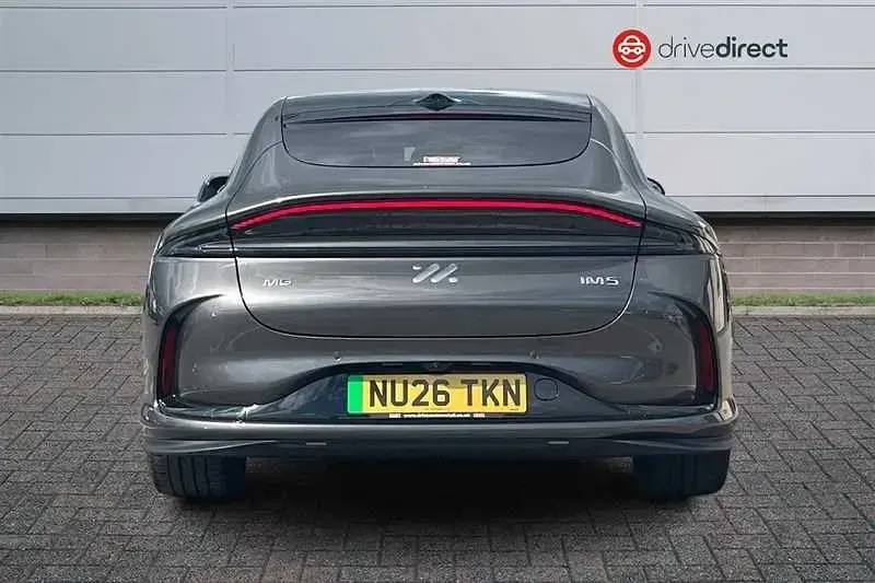Usado MG IM5 Performance 553 kW (752 HP) 2026 Prateado Citadino