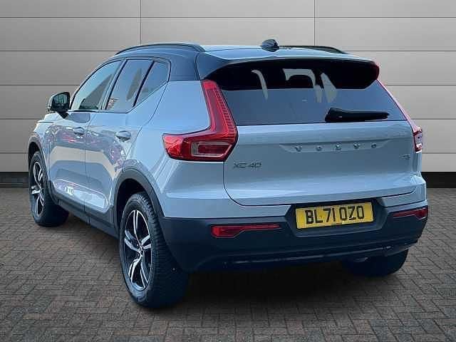 Used Volvo XC40 R-Design 161 HP (118 kW) 2022 SUV