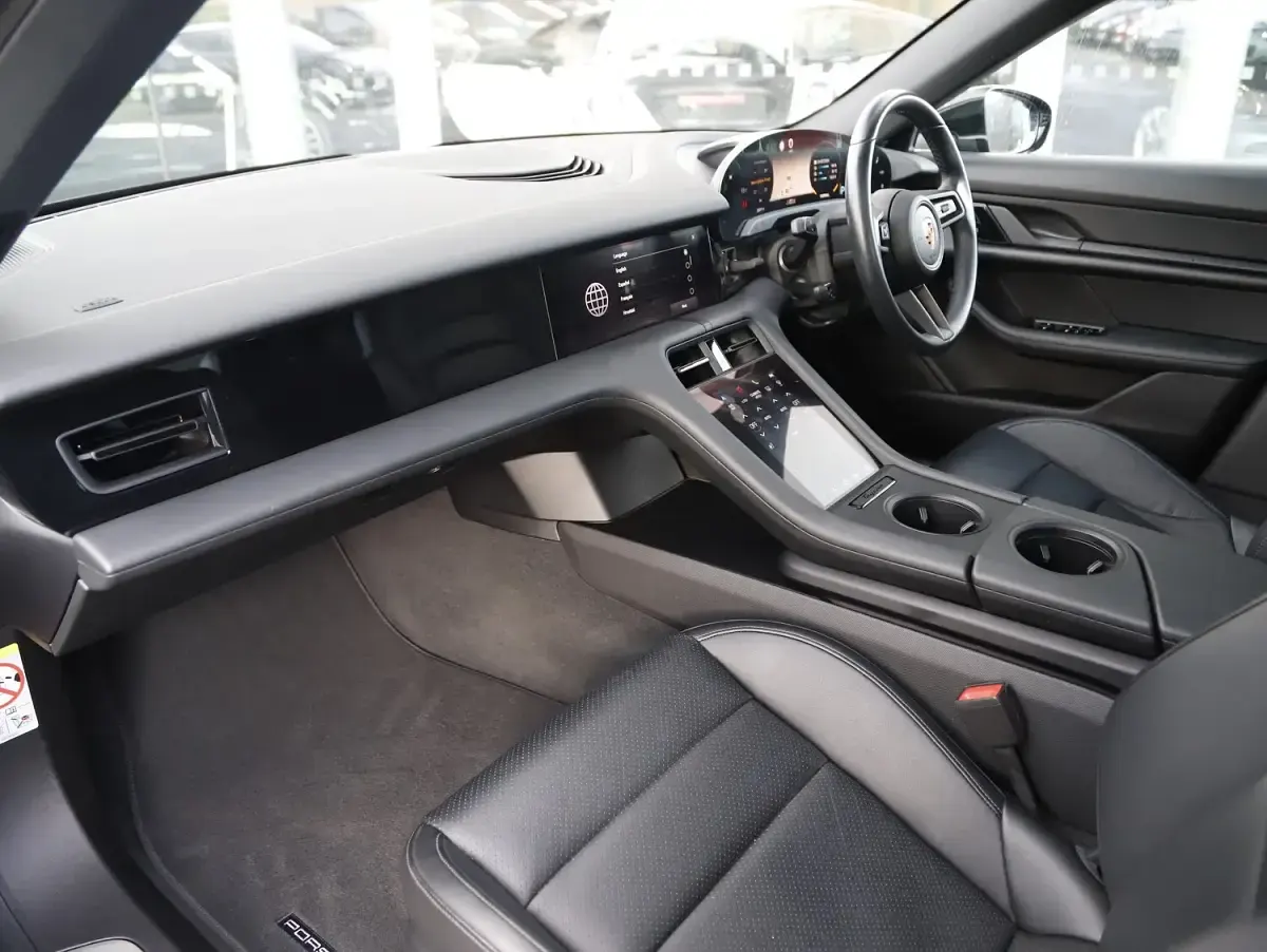 Used Porsche Taycan Performance Package 419 kW (571 HP) 2021 Black Sedan