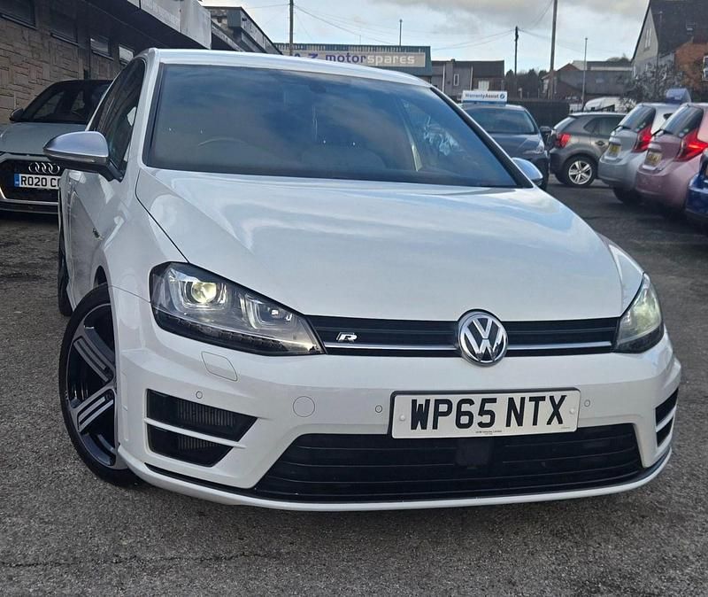 Used VW Golf VII R 2015 White Hatchback