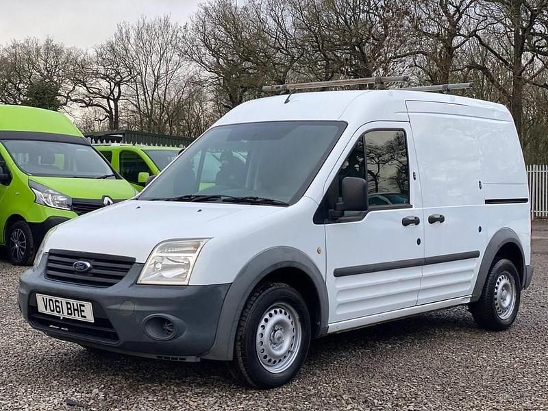 Used Ford Transit Connect 90 HP (66 kW) 2011 White MPV