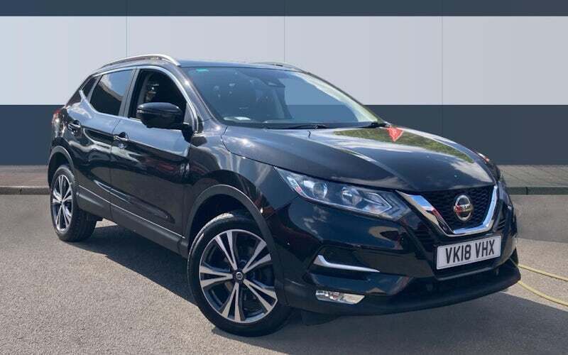 Used 2017 Nissan Qashqai N-Connecta SUV | £10,384 (Fair price) - Image 1/4