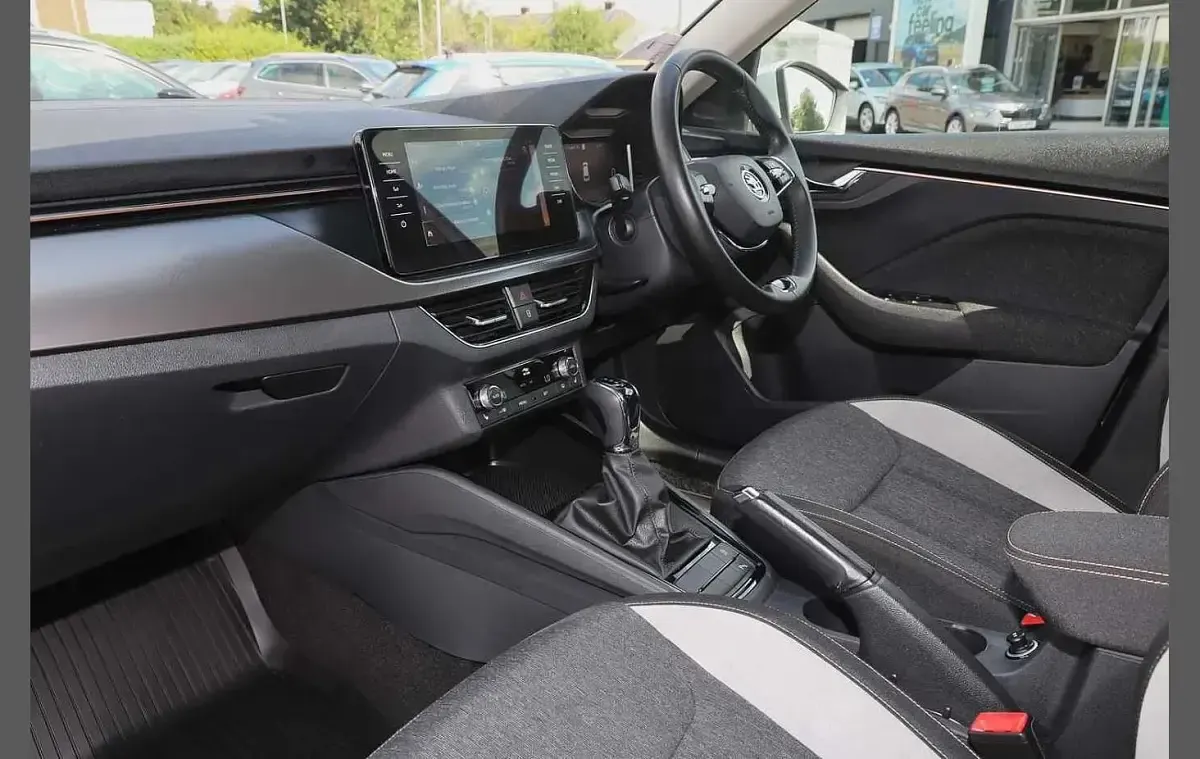 Used Skoda Kamiq SE L Executive 115 HP (84 kW) 2024 Silver SUV