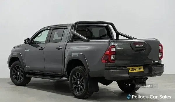 Second-hand Toyota HiLux 208 CP (152 kW) 2024 Gri Pickup