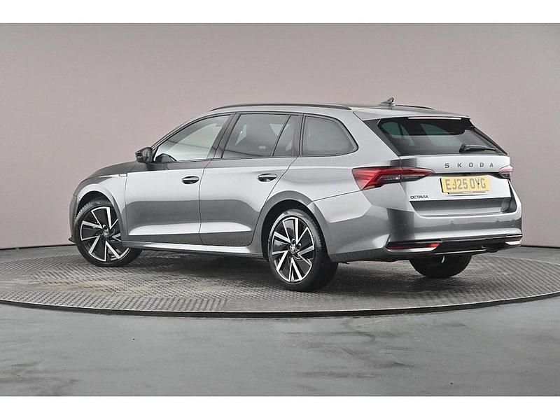 Used Skoda Octavia SportLine 110 HP (80 kW) 2025 Graphite grey metallic Estate
