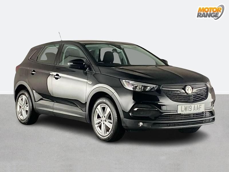 Used Vauxhall Grandland X S 130 HP (95 kW) 2019 Black SUV