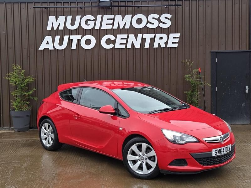 Used Vauxhall Astra GTC Sport 140 HP (102 kW) 2014 Red Coupe