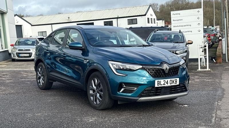 Used Renault Arkana Evolution 142 HP (104 kW) 2024 Metallic  zanzibar blue  SUV