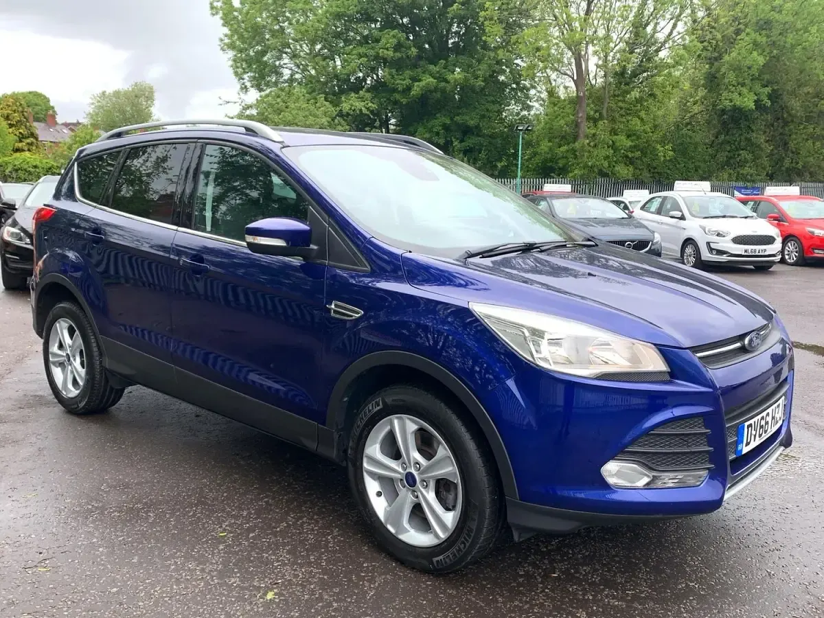 Used Ford Kuga Zetec 150 HP (110 kW) 2016 Blue SUV