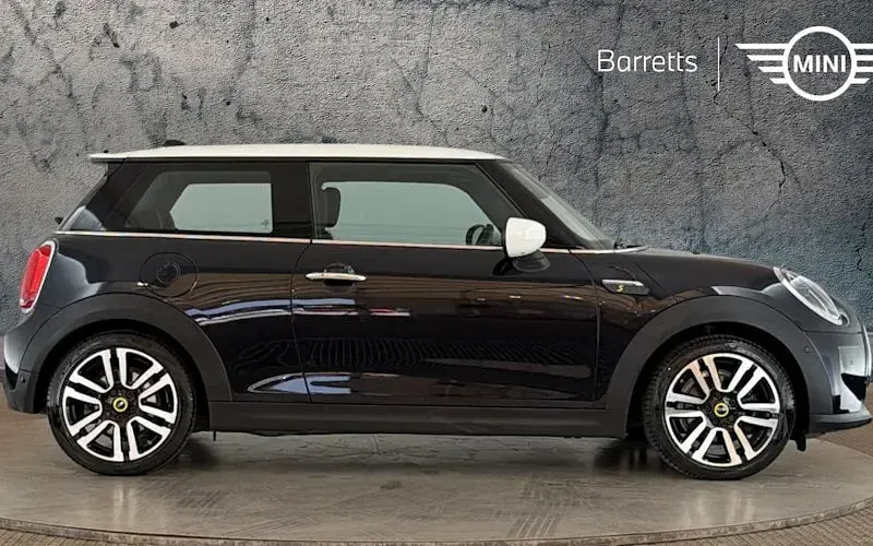 Used Mini Cooper Level 3 135 kW (184 HP) 2023 Hatchback