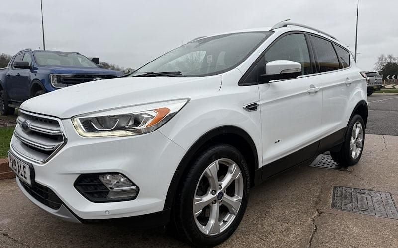 Used Ford Kuga Titanium 179 HP (131 kW) 2018 White SUV