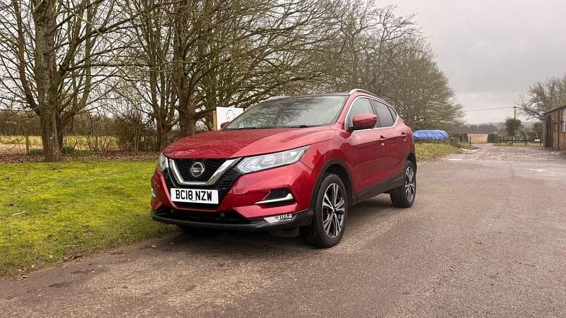 Used Nissan Qashqai N-Connecta 2018 Red SUV