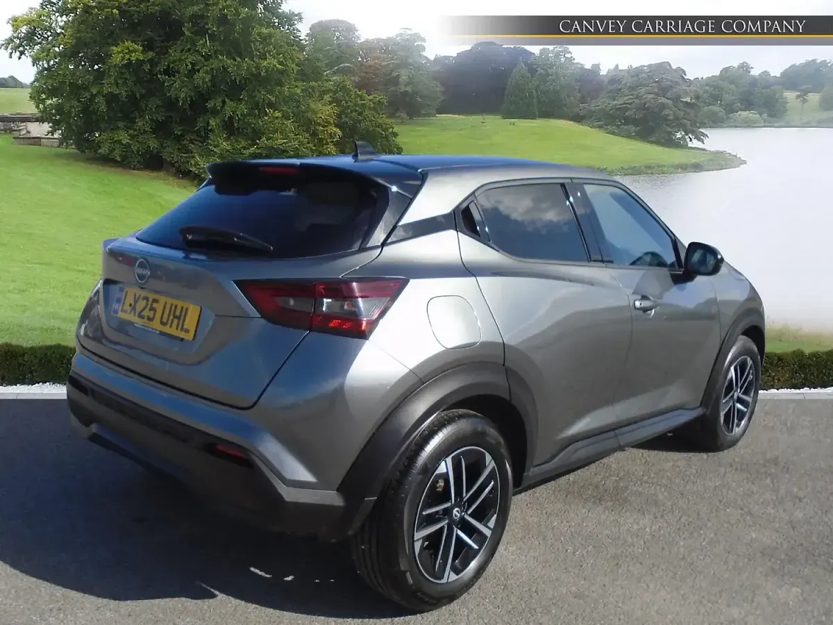 Used Nissan Juke N-Connecta 114 HP (83 kW) 2025 Grey SUV