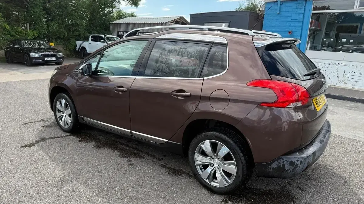 Used Peugeot 2008 Allure 115 HP (84 kW) 2013 Brown SUV