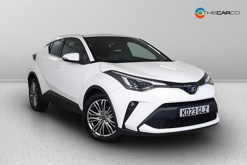 Used Toyota C-HR 122 HP (89 kW) 2023 White SUV
