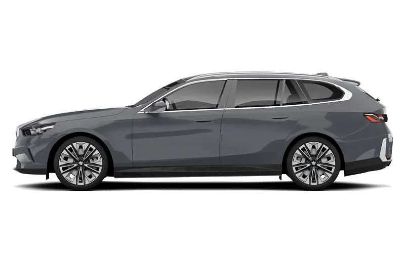 New 2025 BMW 520 M Sport Estate | £47,762 (Super price) - Image 1/1