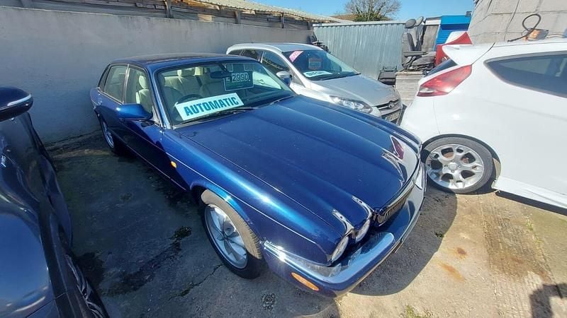 Used Jaguar XJ8 2001 Blue Sedan