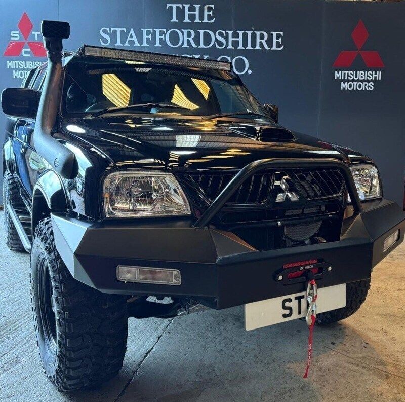 Black Used 2005 Mitsubishi L200 Warrior Pickup | £24,995 - Image 1/4