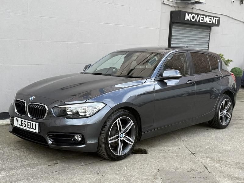 Usado BMW 118 Sport Line 2016 Cinzento Citadino