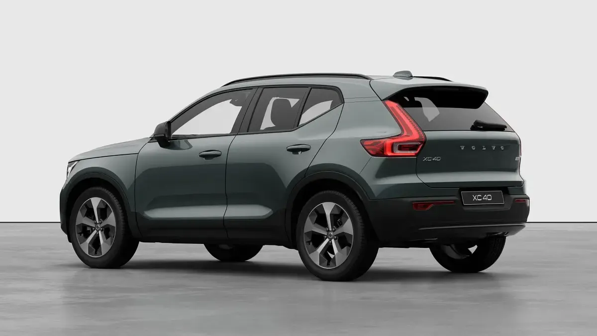 New Volvo XC40 Plus 2026 Forest lake SUV