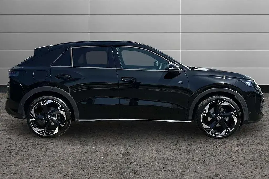 New VW T-Roc 150 HP (110 kW) 2026 SUV