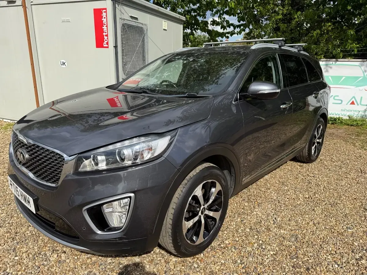 Used Kia Sorento 200 HP (147 kW) 2015 Grey SUV