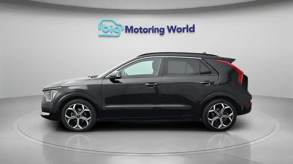 Gebraucht Kia Niro 139 PS (102 kW) 2022 Schwarz SUV