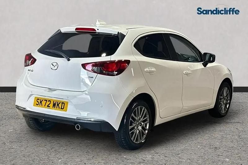 Used Mazda 2 Inclusive 90 HP (66 kW) 2022 White Hatchback