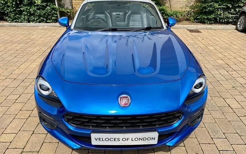Used Fiat 124 Spider Lusso 140 HP (102 kW) 2017 Blue Cabriolet