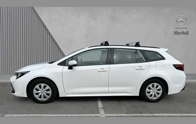 Usado Toyota Corolla 138 HP (101 kW) 2023 Branco