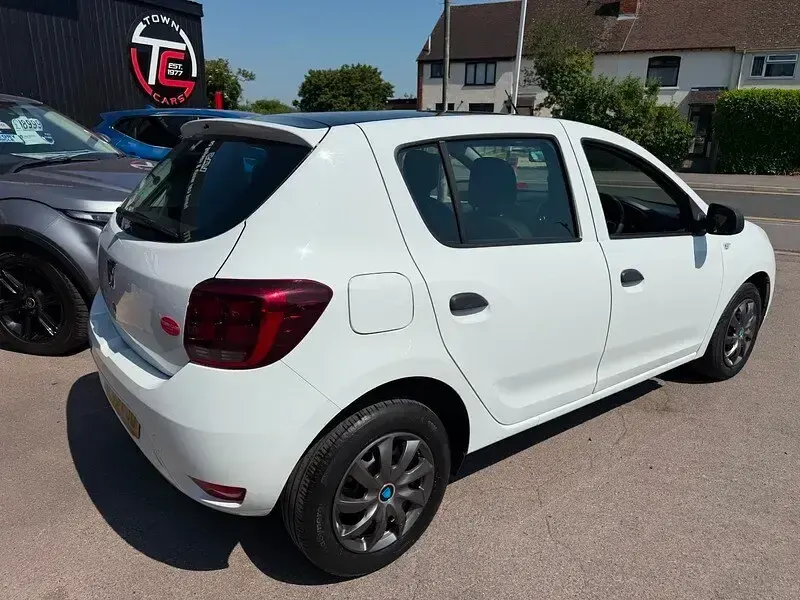 Used Dacia Sandero Essentiel 2019 White Hatchback