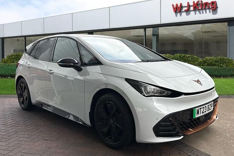 Glacial white Used 2023 Cupra Born Hatchback | £20,495 (Fair price) - Image 1/3