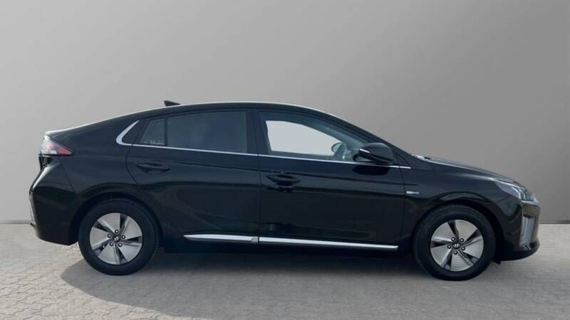Used Hyundai Ioniq Premium 141 HP (103 kW) 2020 Black  Hatchback