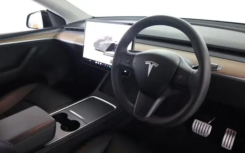 Used Tesla Model Y Performance 317 kW (432 HP) 2024 SUV