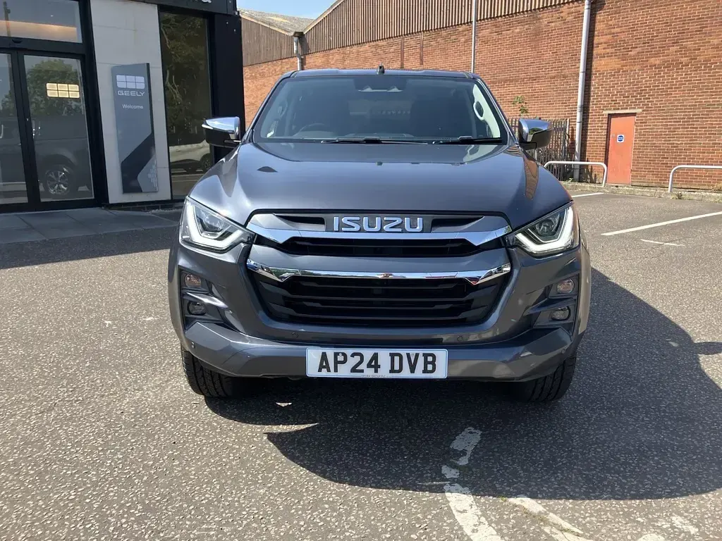 Used Isuzu D-Max 2024 Grey Pickup