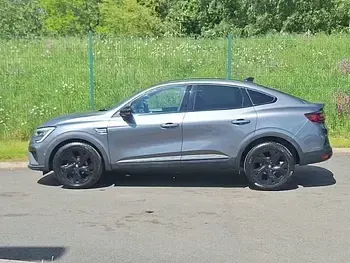 Używany Renault Arkana R.S. 138 KM (101 kW) 2023 Szary SUV