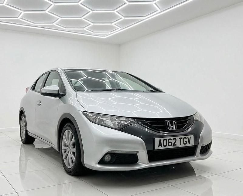 Used Honda Civic ES 120 HP (88 kW) 2013 Silver Hatchback