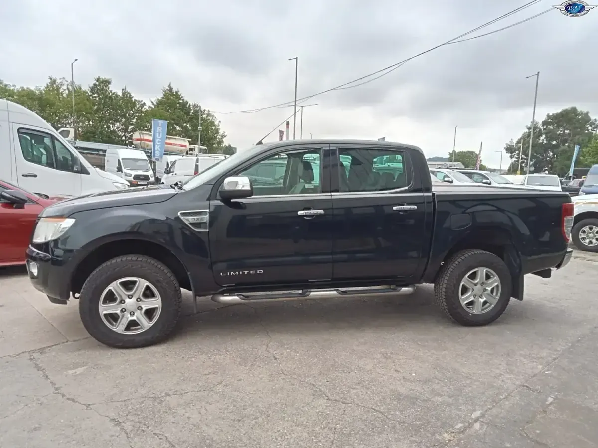 Used Ford Ranger Limited 200 HP (147 kW) 2015 Black Pickup