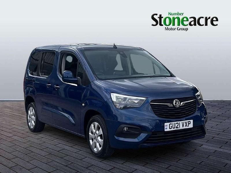Blue Used 2021 Vauxhall Combo MPV | £11,995 (Fair price) - Image 1/4