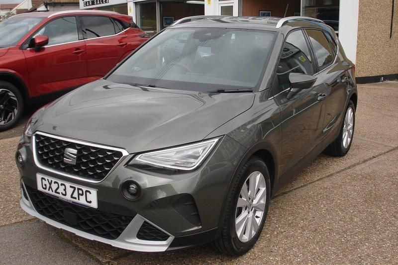 Used Seat Arona Xperience 2023 Cliff grey metallic SUV