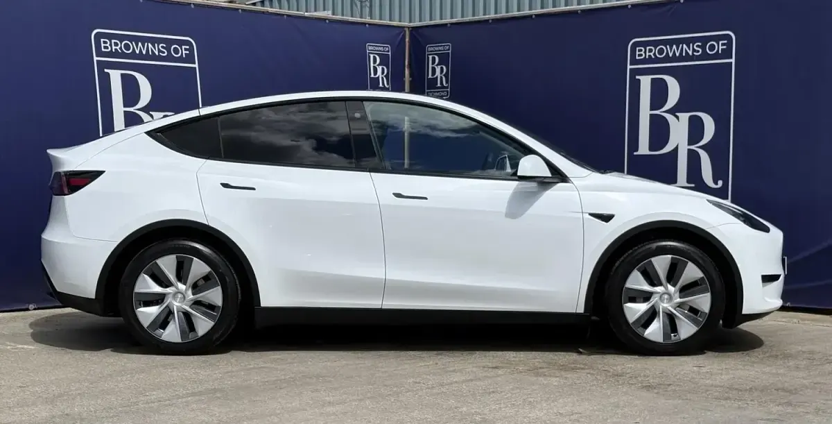 Used Tesla Model Y RWD 254 kW (346 HP) 2023 White SUV