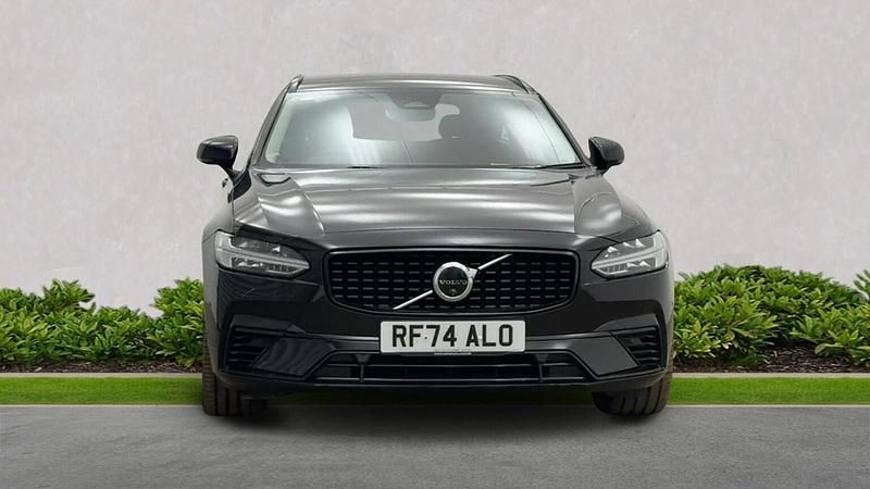 Used Volvo V90 Plus 345 HP (253 kW) 2025 Black Estate