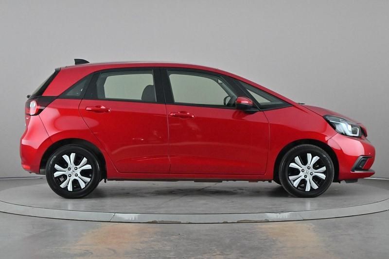 Used Honda Jazz Hybrid 109 HP (80 kW) 2023 Red Hatchback