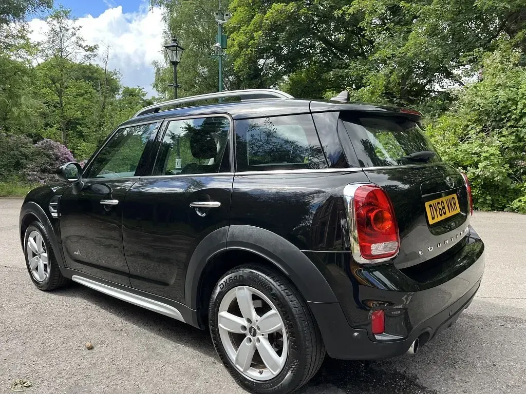 Used Mini Cooper D 150 HP (110 kW) 2018 Black Hatchback