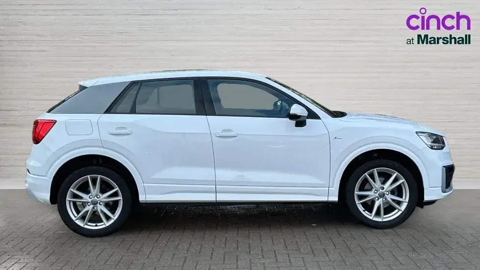Used Audi Q2 S-Line 116 HP (85 kW) 2019 White SUV
