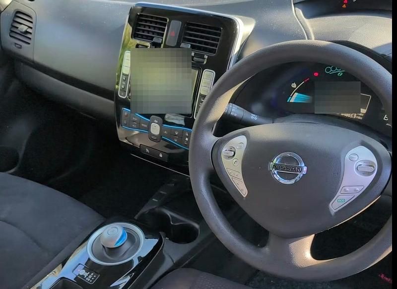 Used Nissan Leaf Acenta 80 kW (109 HP) 2016 Grey Hatchback