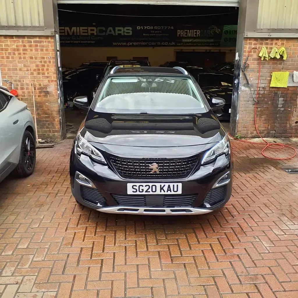 Used Peugeot 3008 Allure 129 HP (94 kW) 2020 Black Hatchback