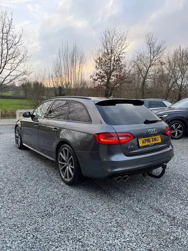 Used Audi A4 Black Edition 190 HP (139 kW) 2015 Grey Estate